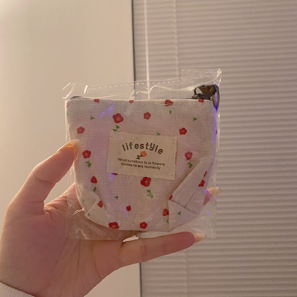Cute Small Coin Pouch Wallet Adorable Design and Patterned style (Random color)